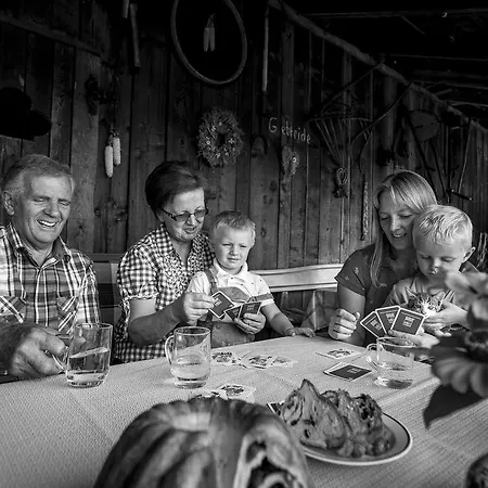 アパート Urlaub Am Lacknerhof - Familie Klocker Liebenfels